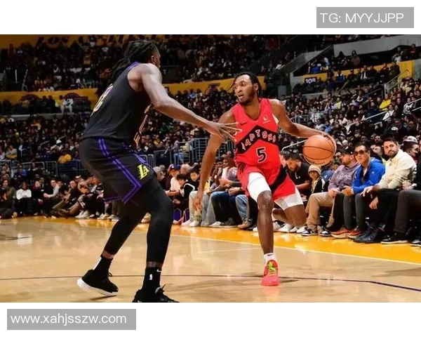 伊曼纽尔奎克利的崛起之路：从新秀到球队核心的成长历程